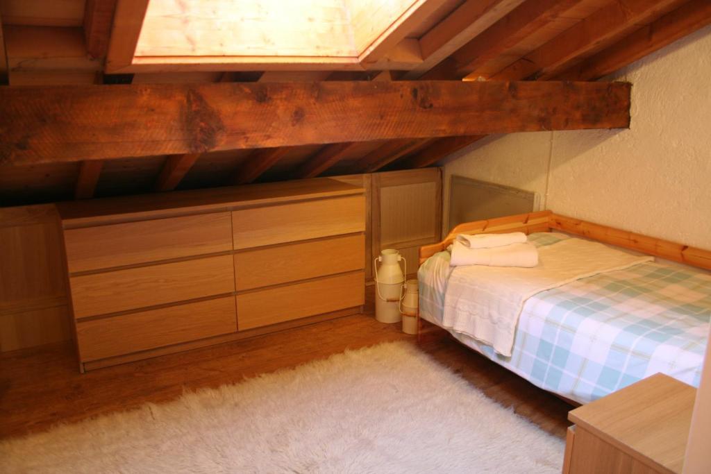 Chalet In Megeve Bed & Breakfast Room photo